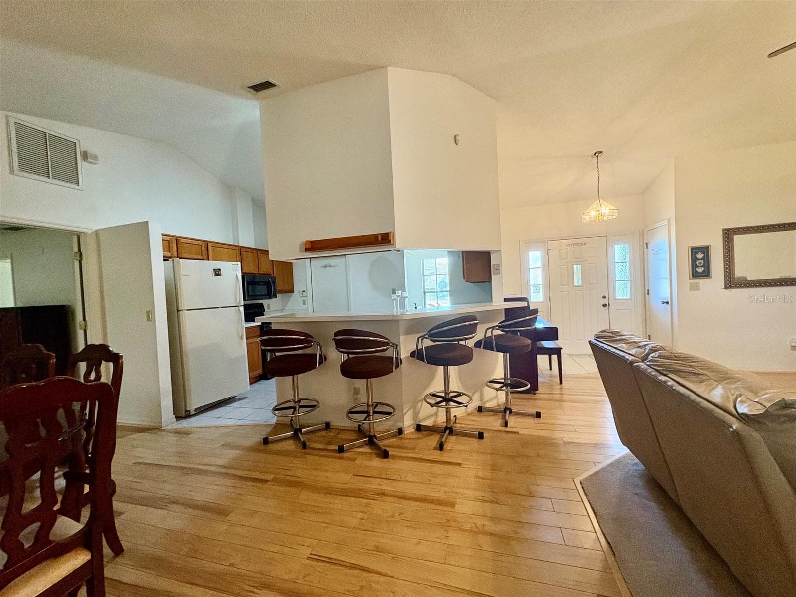 Breakfast Bar - 922 CHELSEA WAY, LAKE WALES