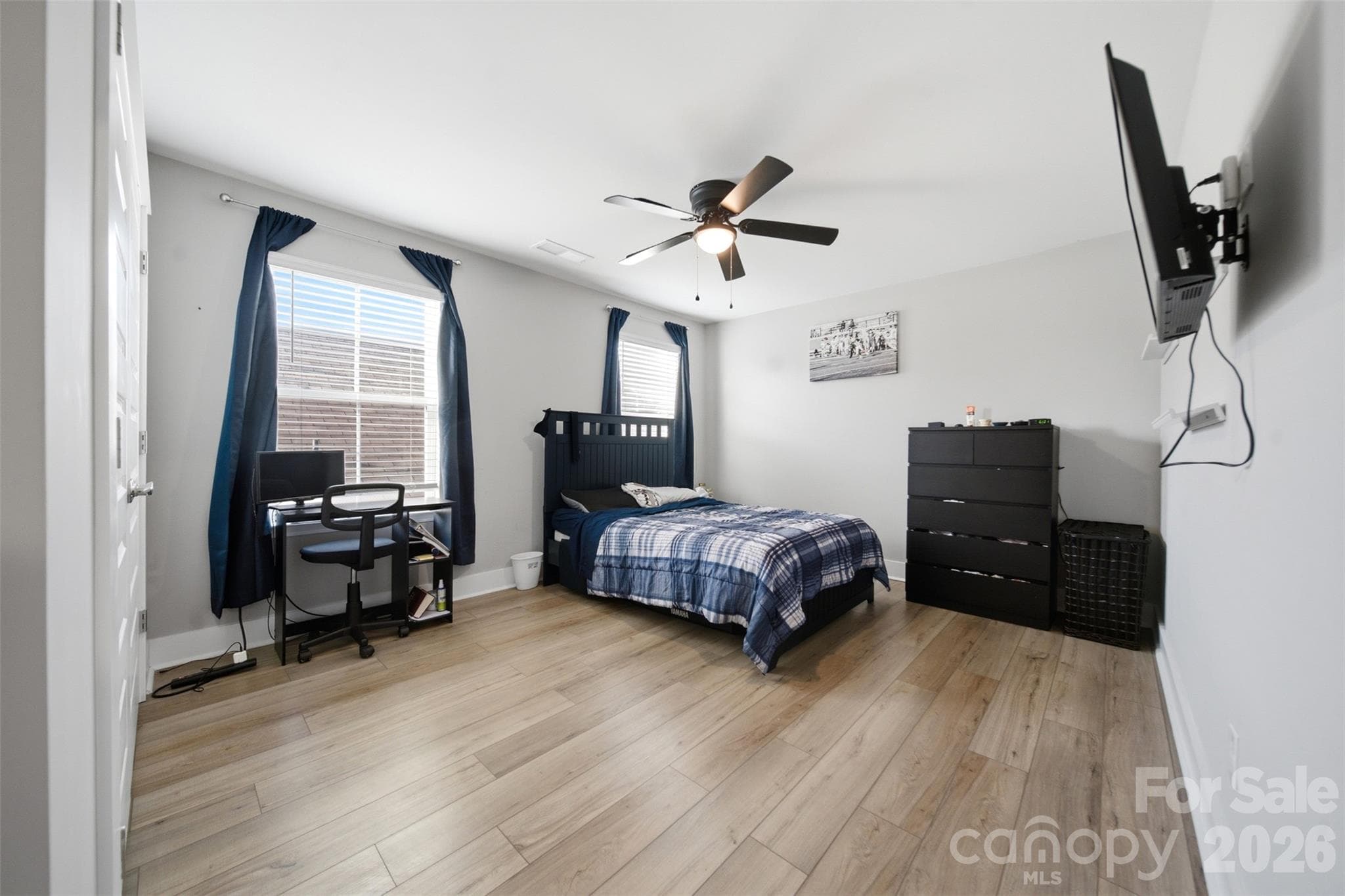 Single Family Residence at 585 Ludlow Lane, Columbia, photo 12 of 14