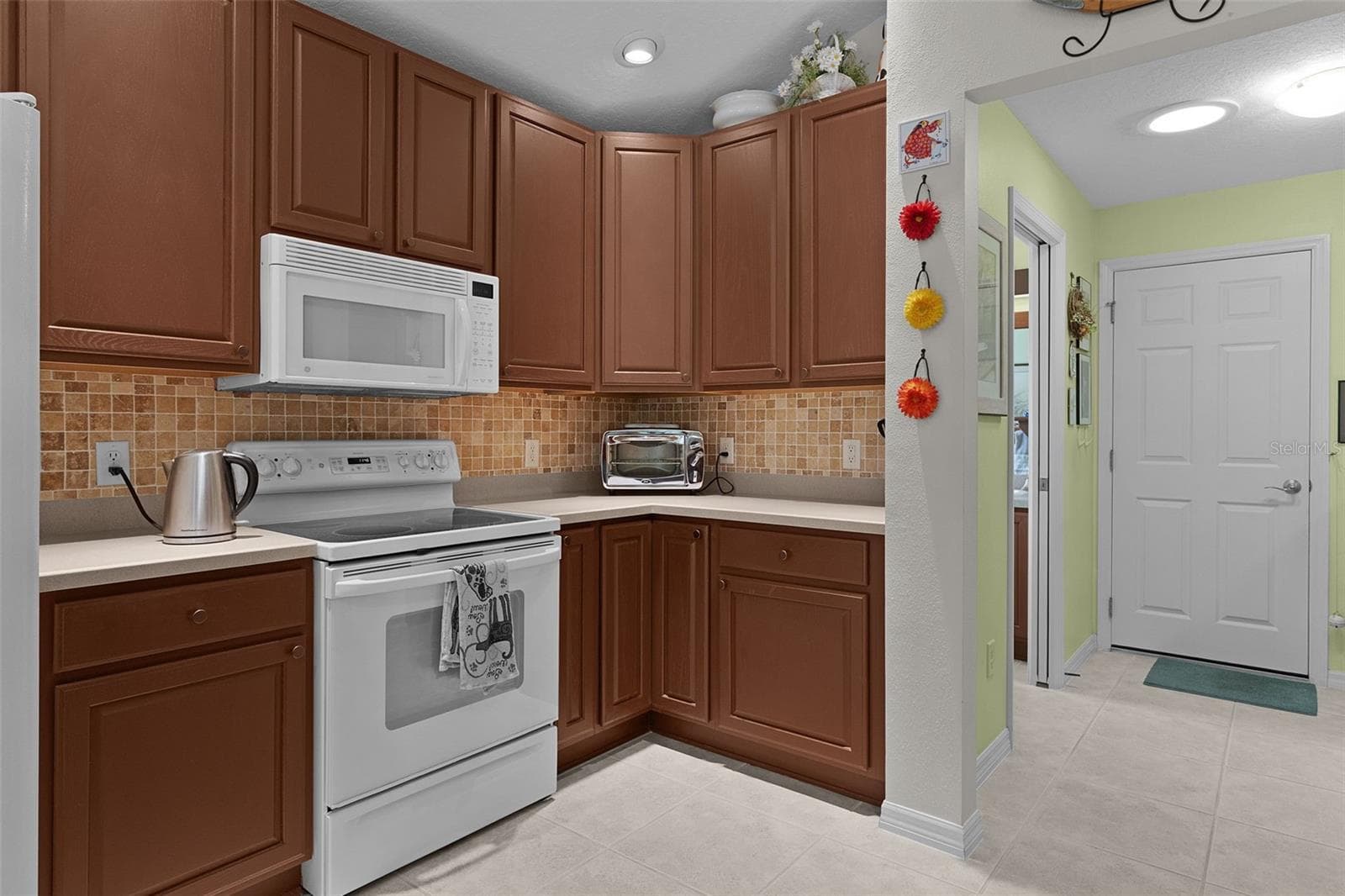 Single Family Residence at 7108 SE 172ND HAZELWOOD LOOP, THE VILLAGES, photo 23 of 41