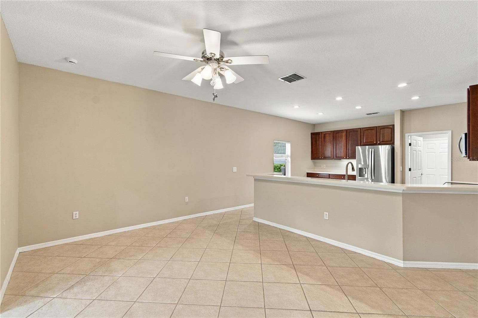 Single Family Residence at 352 HAMRICK DR, POINCIANA, photo 23 of 76