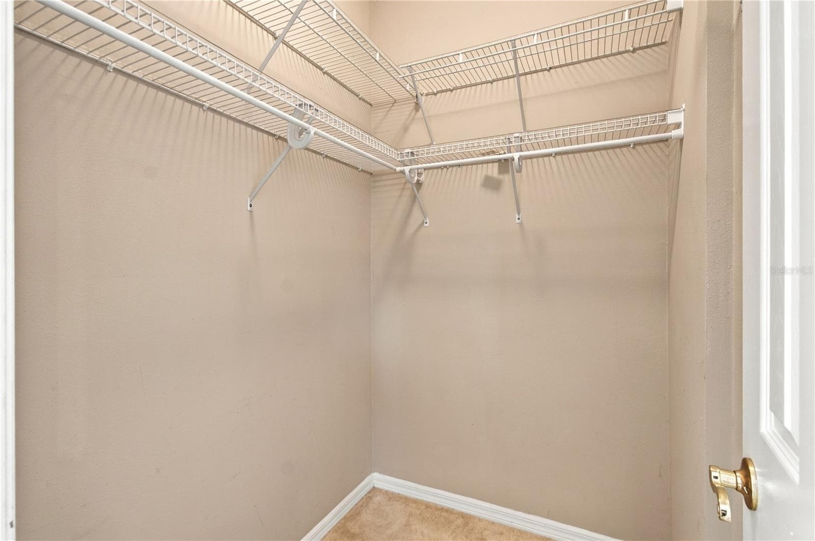 Casita Walk-in closet - 352 HAMRICK DR, POINCIANA
