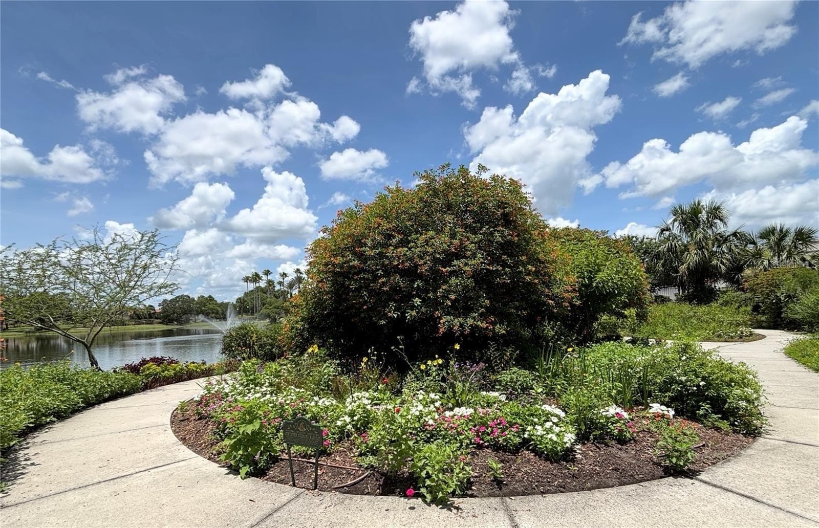 Butterfly Garden - 352 HAMRICK DR, POINCIANA