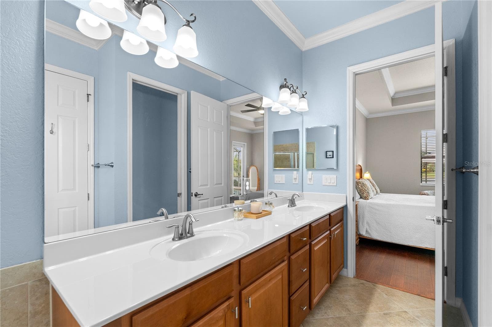 Single Family Residence at 13211 RAMBLEWOOD TRL, BRADENTON, photo 24 of 56