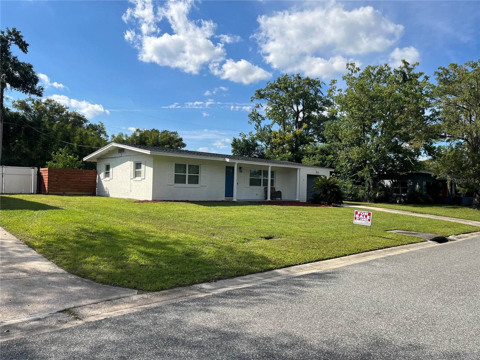 Single Family Residence at 408 BETH DR, SANFORD, photo 2 of 19