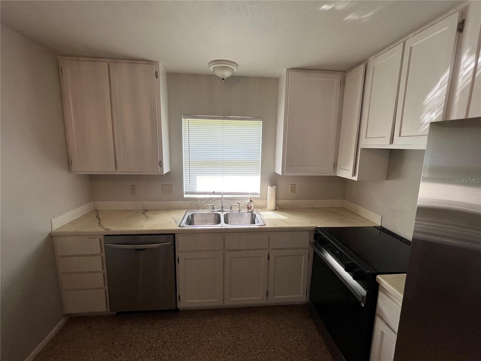 Single Family Residence at 408 BETH DR, SANFORD, photo 13 of 19
