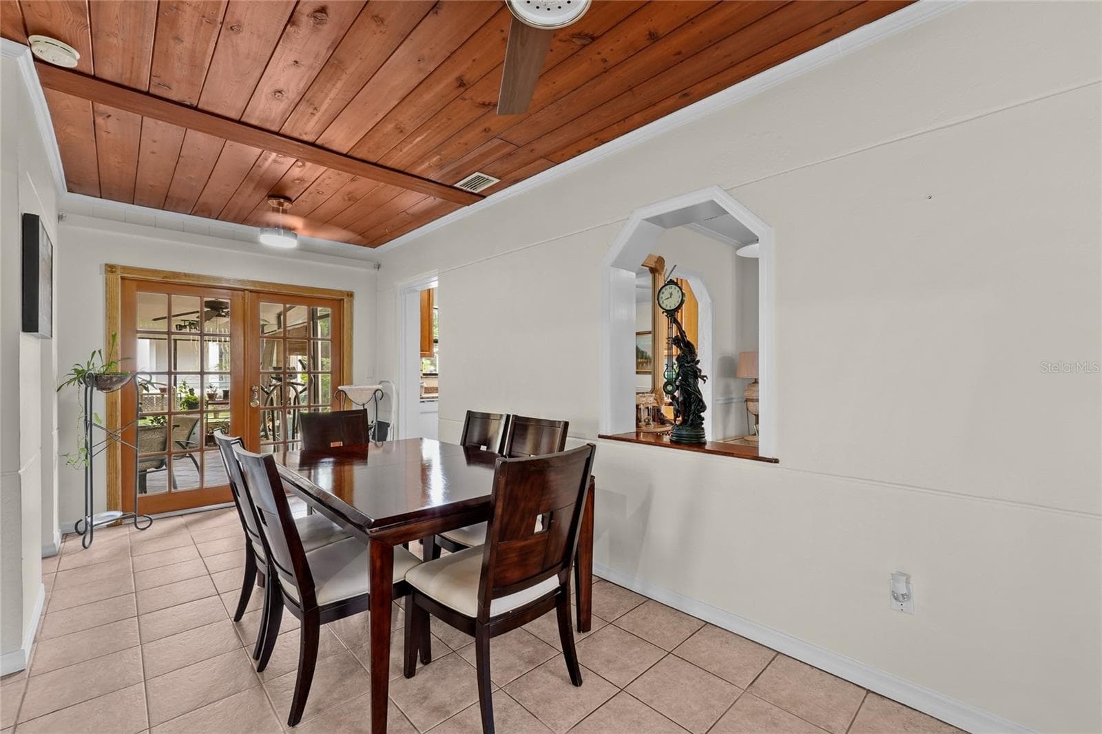 Single Family Residence at 3408 W SAN LUIS ST, TAMPA, photo 12 of 43