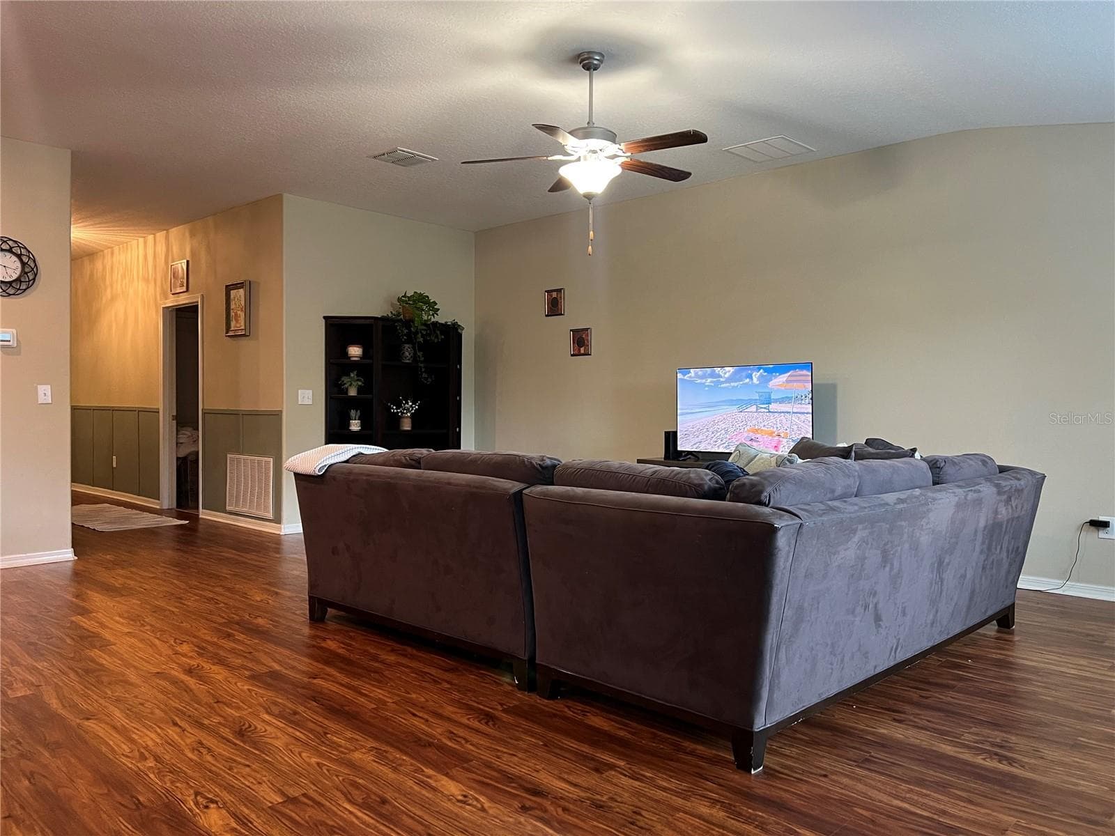 Single Family Residence at 4908 BABBLING BROOK LN, WIMAUMA, photo 10 of 32