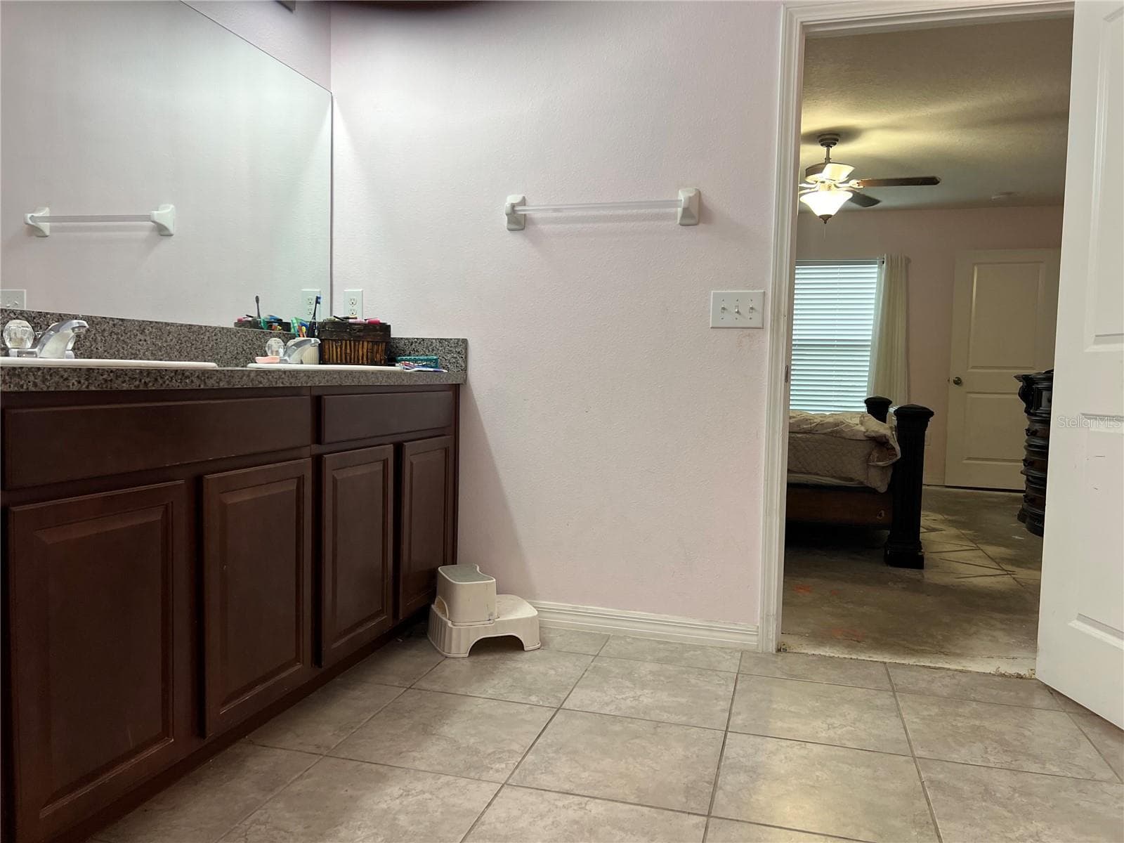 Single Family Residence at 4908 BABBLING BROOK LN, WIMAUMA, photo 14 of 32