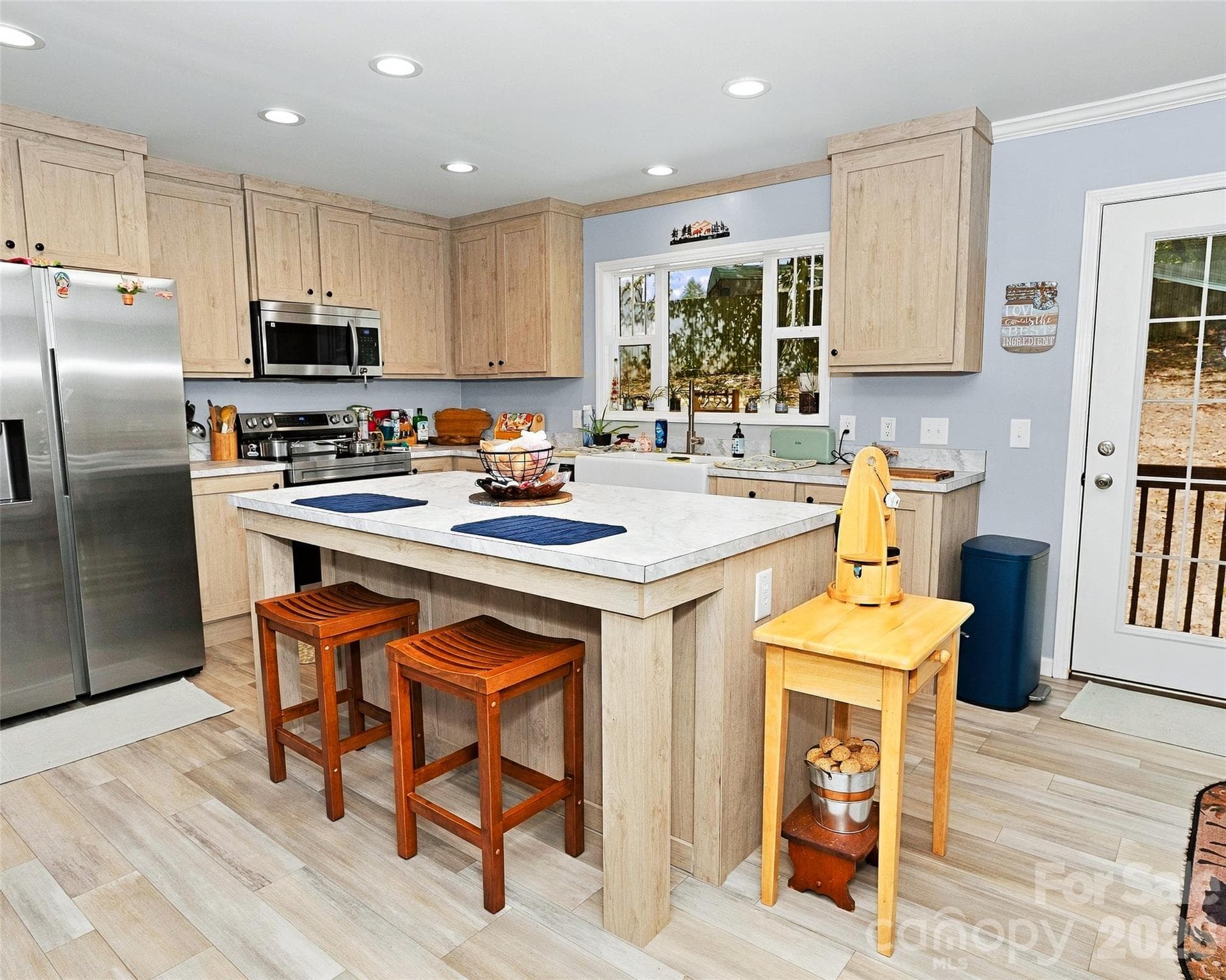 Single Family Residence at 203 Beaverdam Loop Road, Candler, photo 11 of 47