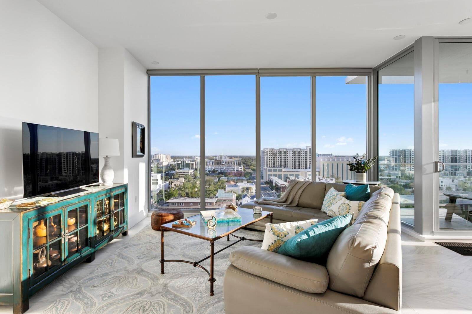 Great Room Living Room - 777 3RD AVE N #1408, ST PETERSBURG