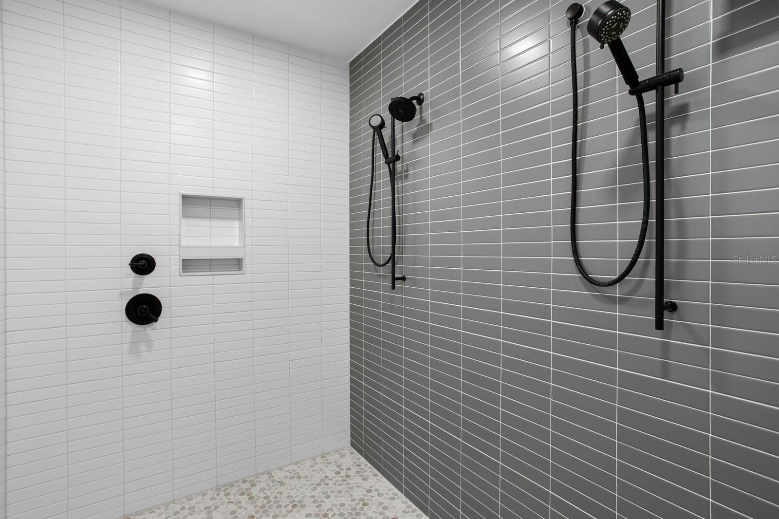 Primary bathroom double showers - 777 3RD AVE N #1408, ST PETERSBURG