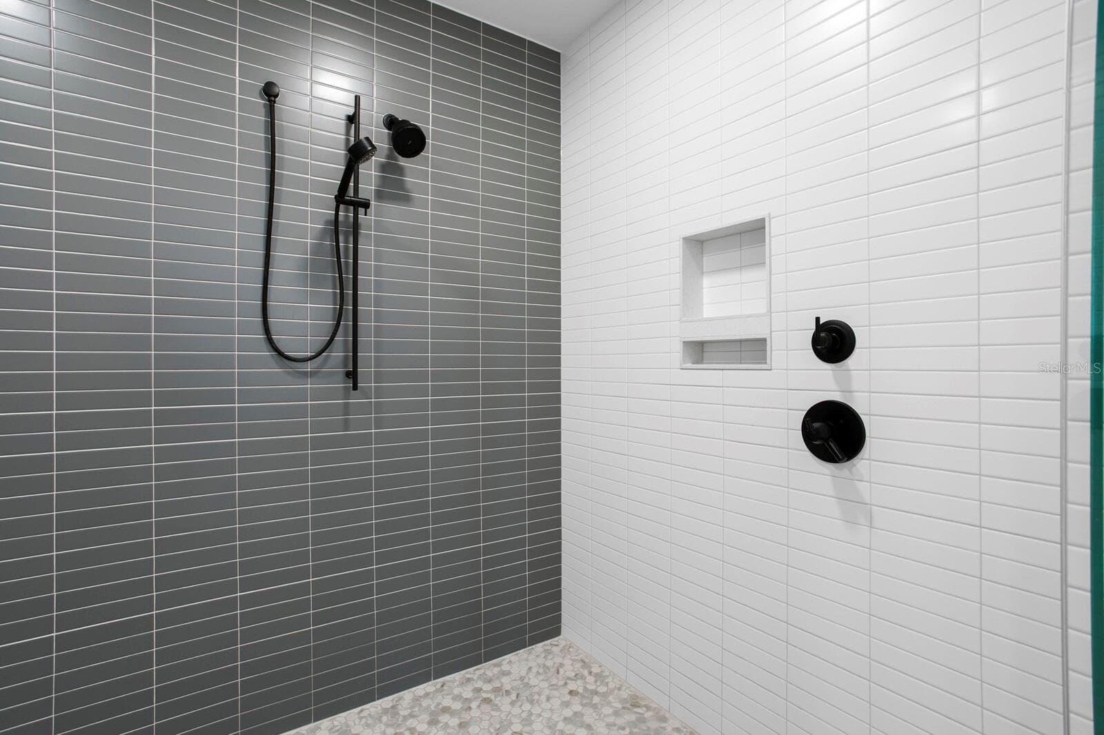 Condominium at 777 3RD AVE N #1408, ST PETERSBURG, photo 28 of 62
