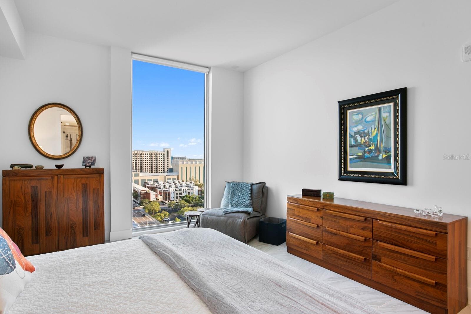Condominium at 777 3RD AVE N #1408, ST PETERSBURG, photo 31 of 62