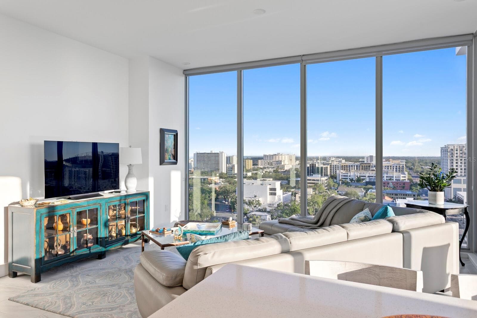 Condominium at 777 3RD AVE N #1408, ST PETERSBURG, photo 38 of 62