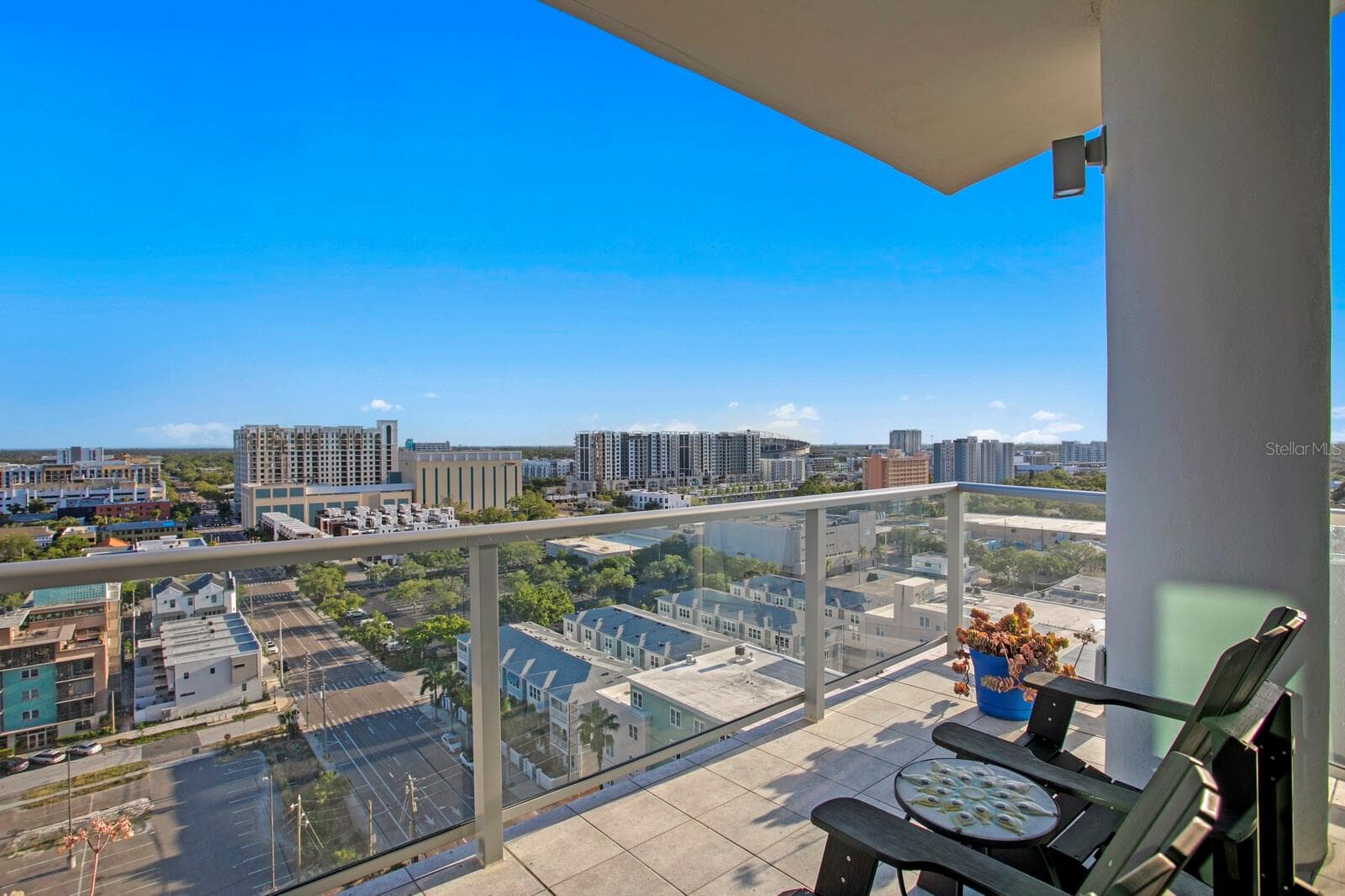 Condominium at 777 3RD AVE N #1408, ST PETERSBURG, photo 60 of 62
