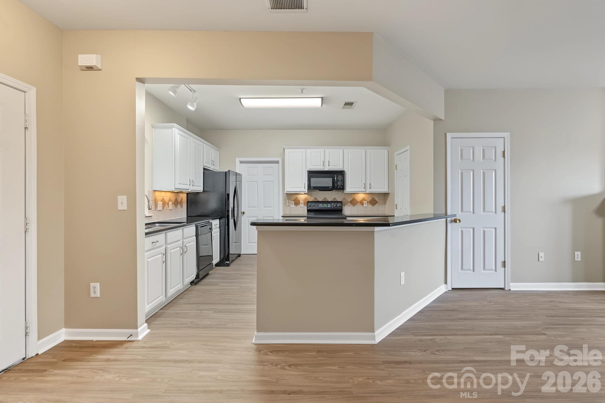 Condominium at 14331 San Paolo Lane, Charlotte, photo 39 of 48