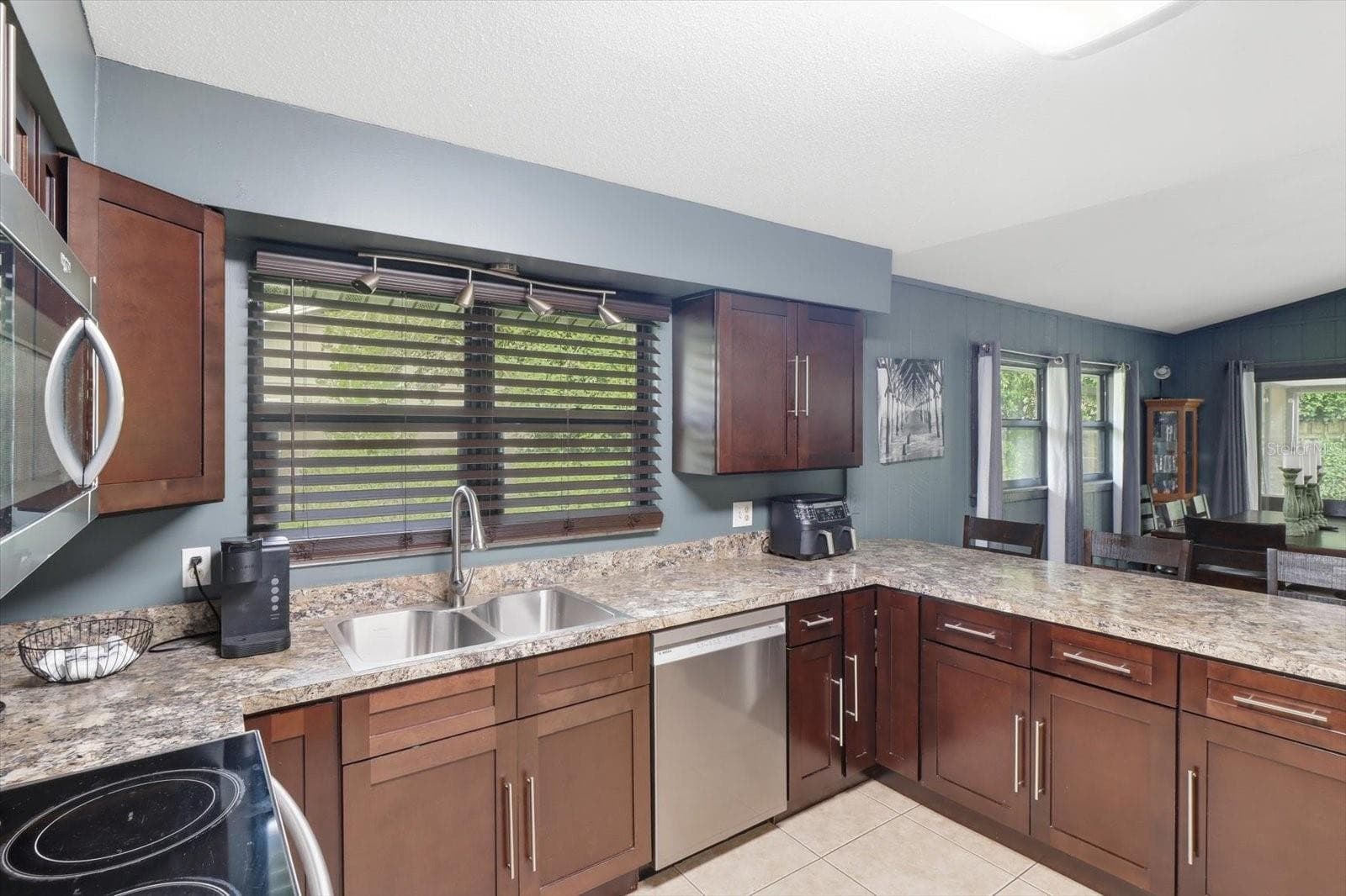 Single Family Residence at 2141 NE 9TH ST, OCALA, photo 15 of 47