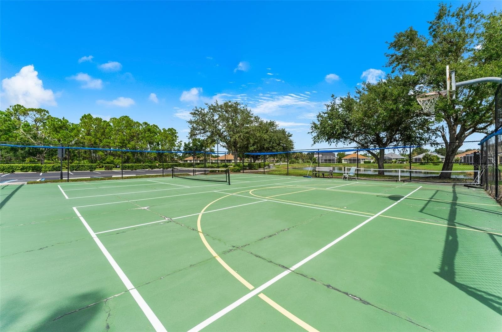 Courts - 2491 COTTONWOOD LN, NORTH PORT