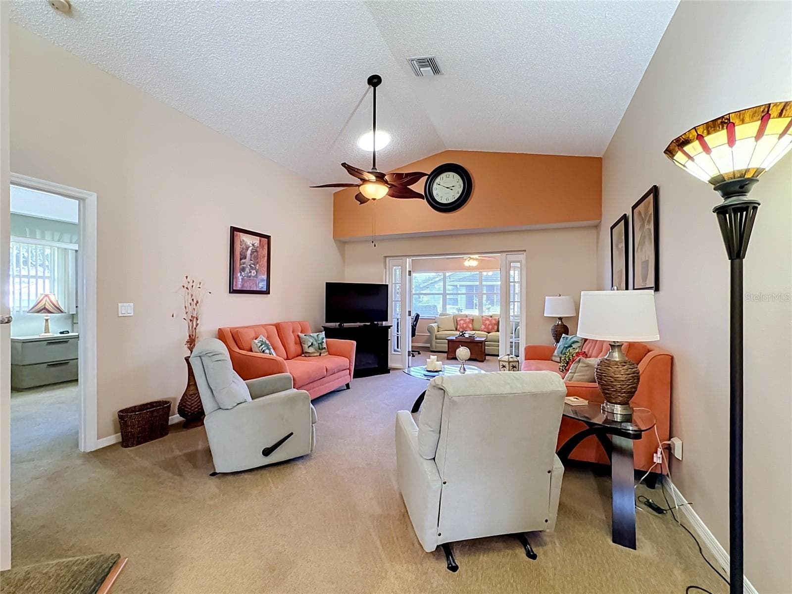 Living room - 4547 FERN DR, BRADENTON