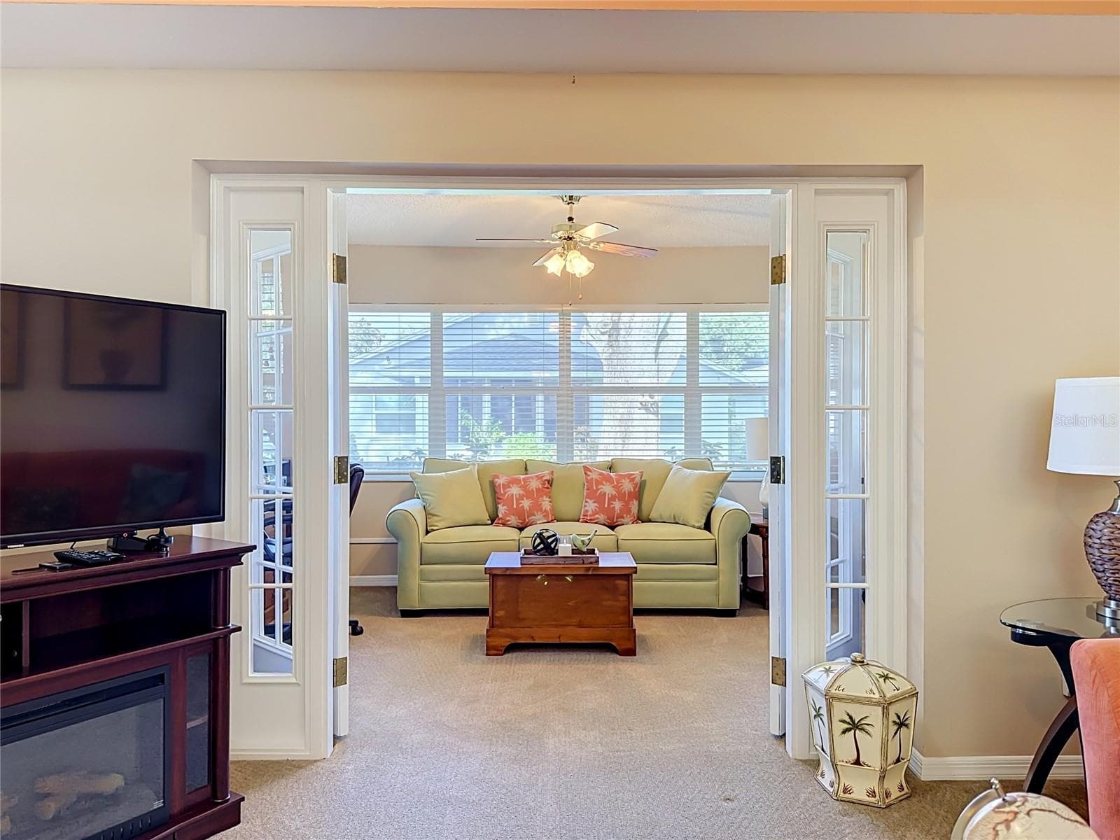 Entry to Den - 4547 FERN DR, BRADENTON