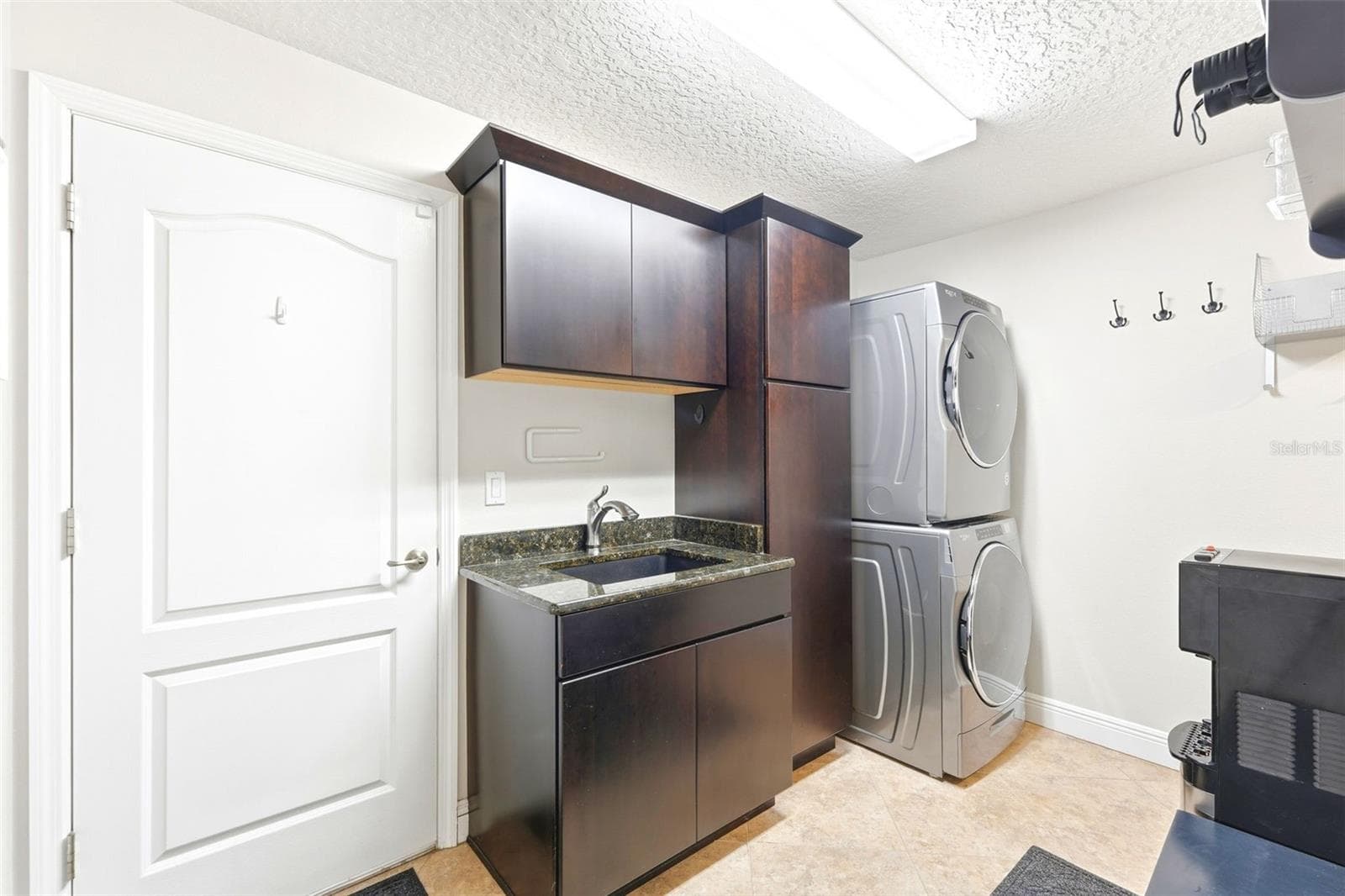 1st Floor Laundry - 2591 SYKES CREEK DR, MERRITT ISLAND