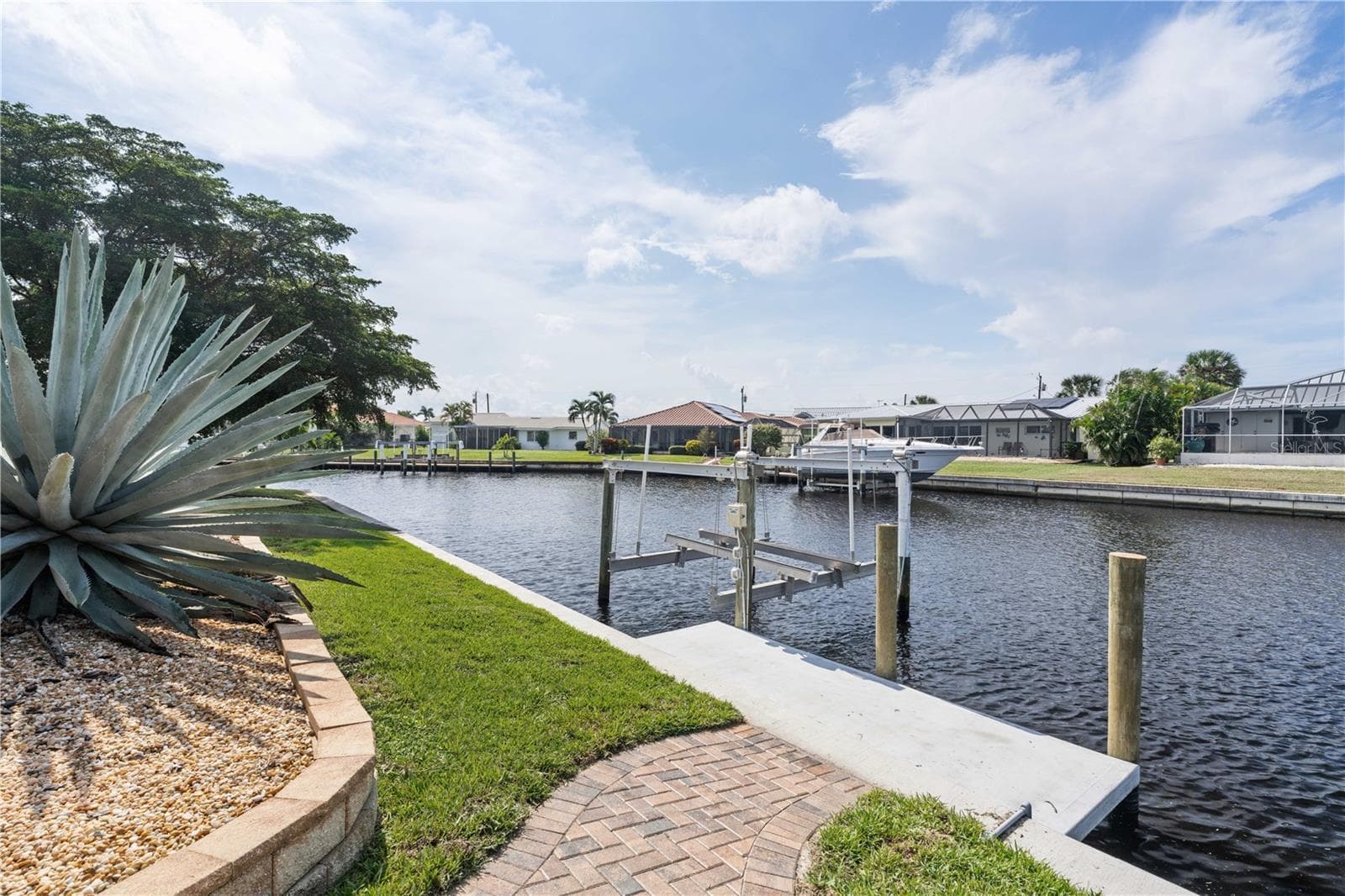 Single Family Residence at 361 DELIDO CT, PUNTA GORDA, photo 6 of 65