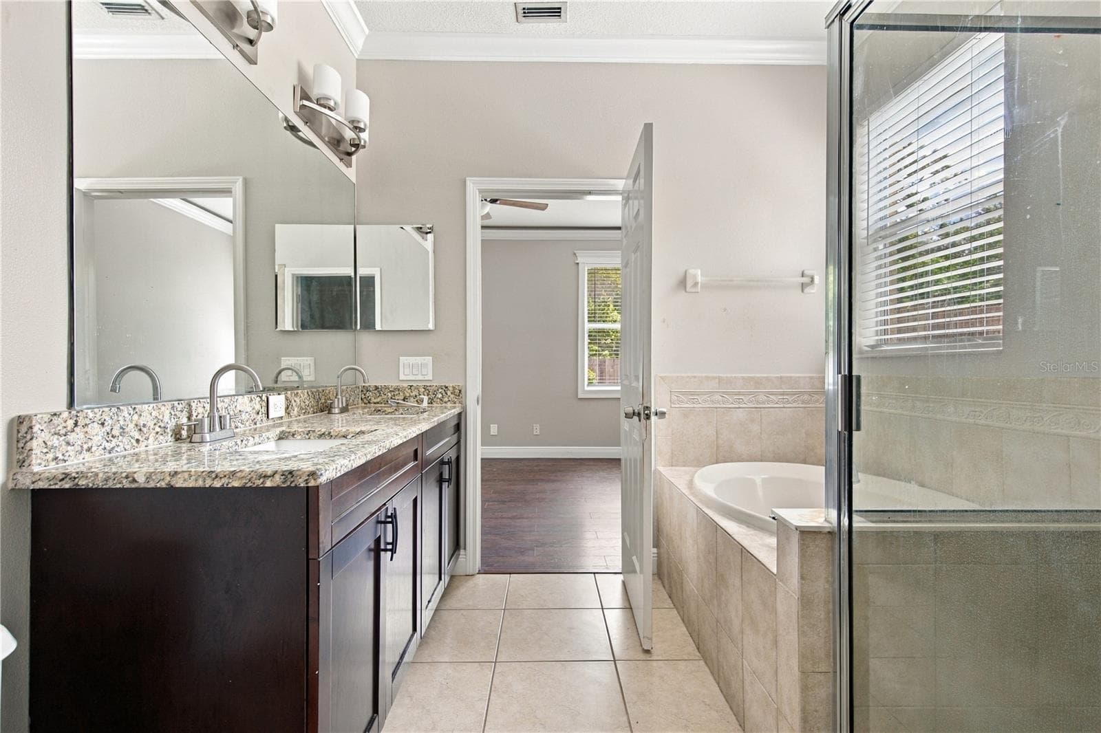 Single Family Residence at 10321 AVELAR RIDGE DR, RIVERVIEW, photo 19 of 30