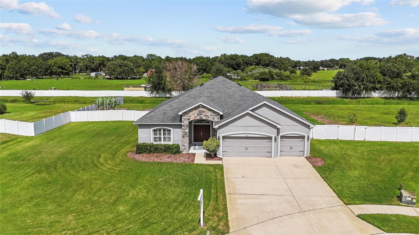 Single Family Residence at 4412 DEVINSHIRE FIELDS LOOP, PLANT CITY, photo 2 of 55