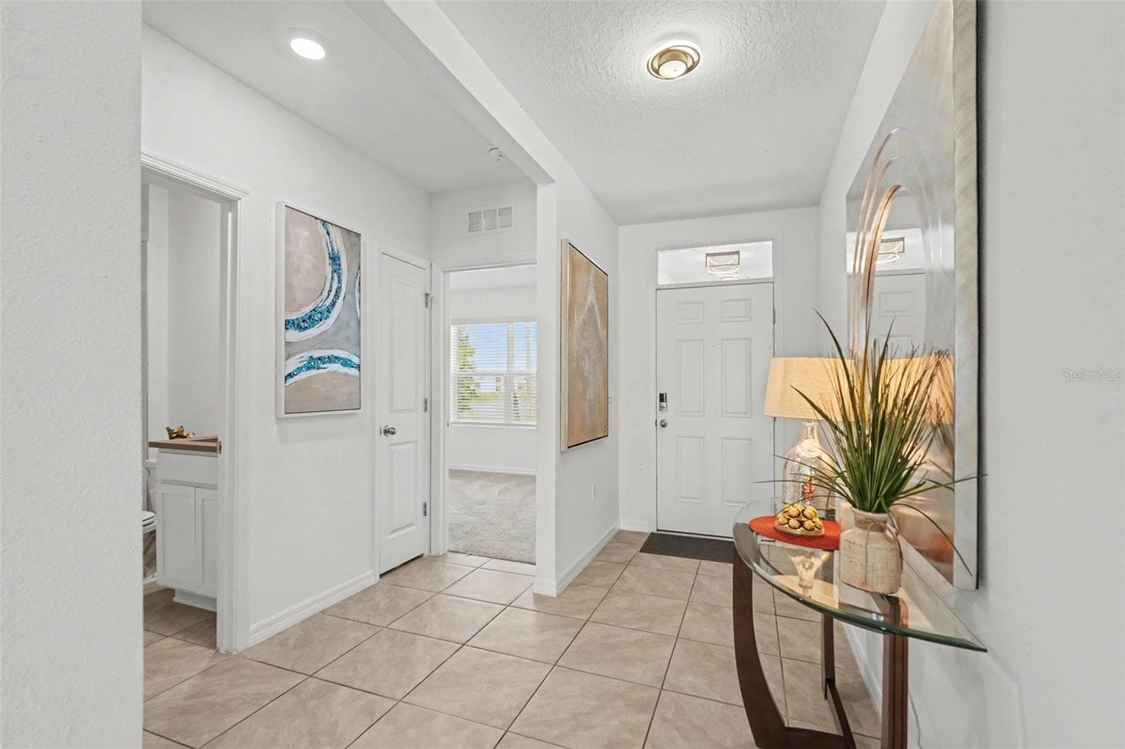 Single Family Residence at 10792 QUAIL GROVE WAY, SAN ANTONIO, photo 6 of 35