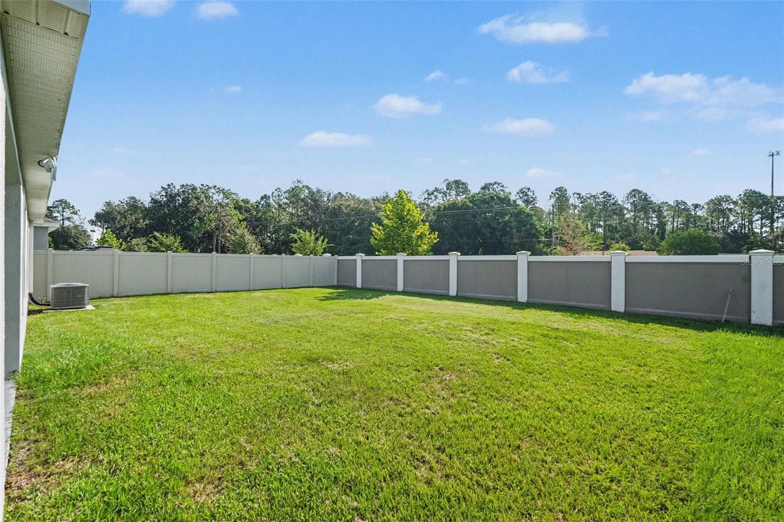 Single Family Residence at 10792 QUAIL GROVE WAY, SAN ANTONIO, photo 27 of 35