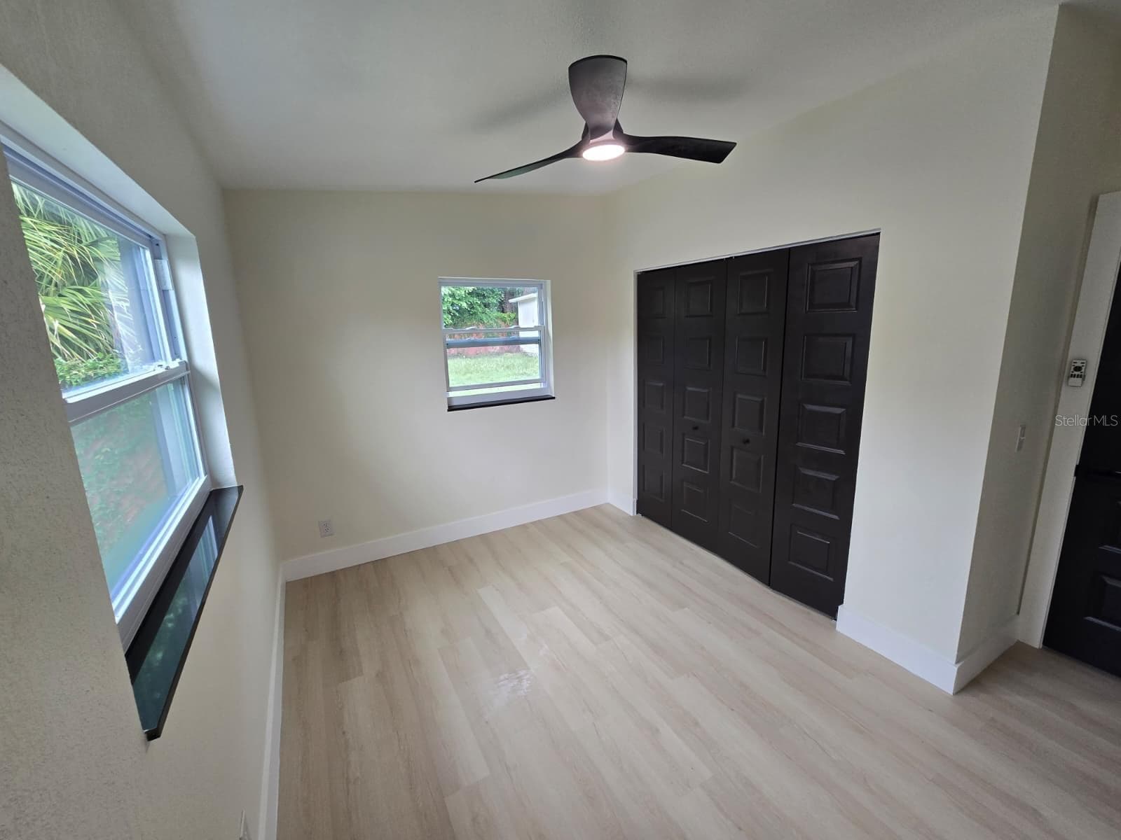 Single Family Residence at 9505 N WILLOW AVE, TAMPA, photo 29 of 52