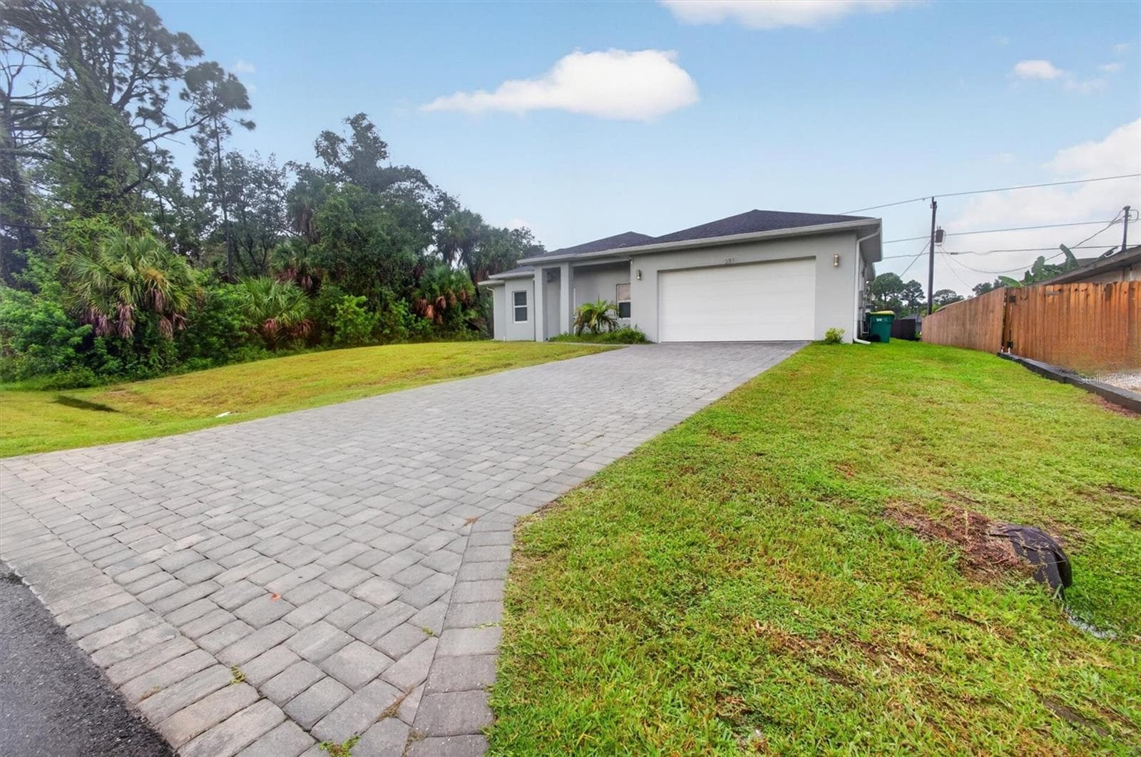 Single Family Residence at 237 EPPINGER DR, PORT CHARLOTTE, photo 7 of 61