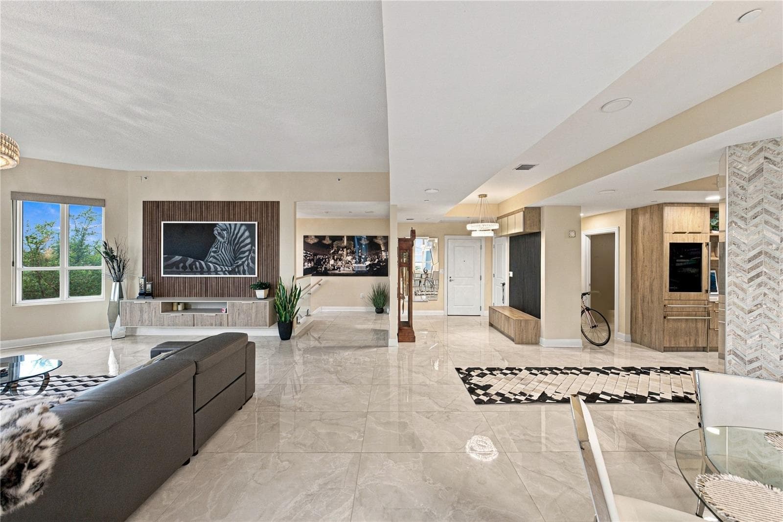 Condominium at 450 KNIGHTS RUN AVE #405, TAMPA, photo 10 of 94