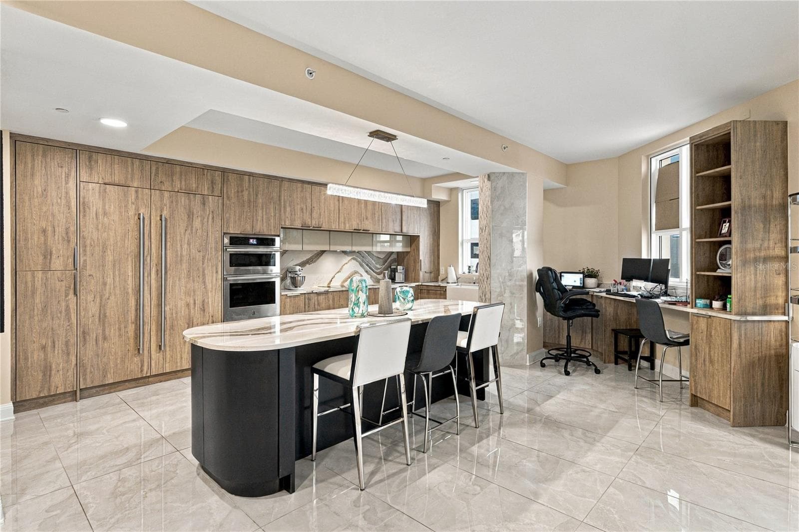 Condominium at 450 KNIGHTS RUN AVE #405, TAMPA, photo 23 of 94