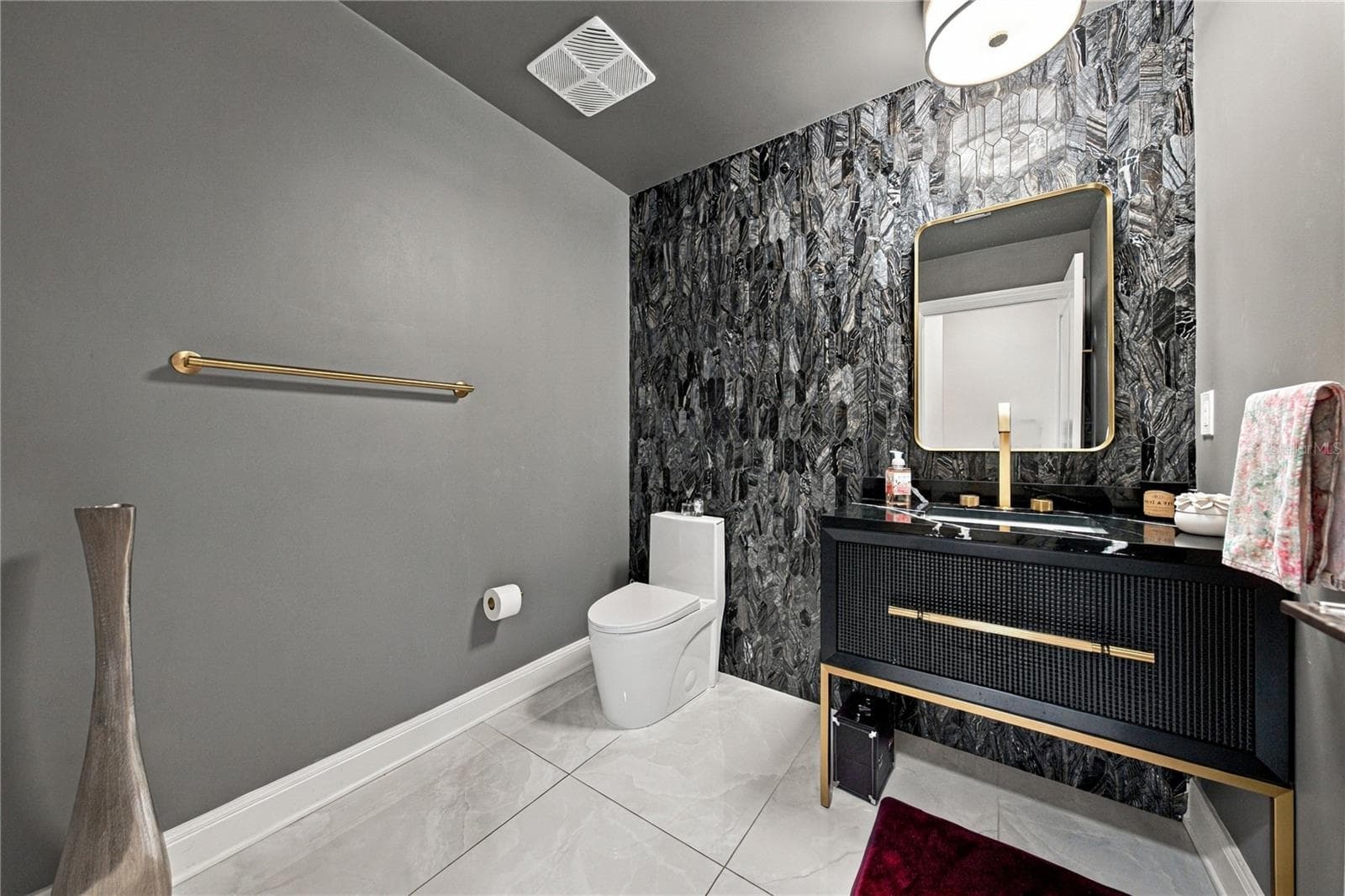 Condominium at 450 KNIGHTS RUN AVE #405, TAMPA, photo 32 of 94