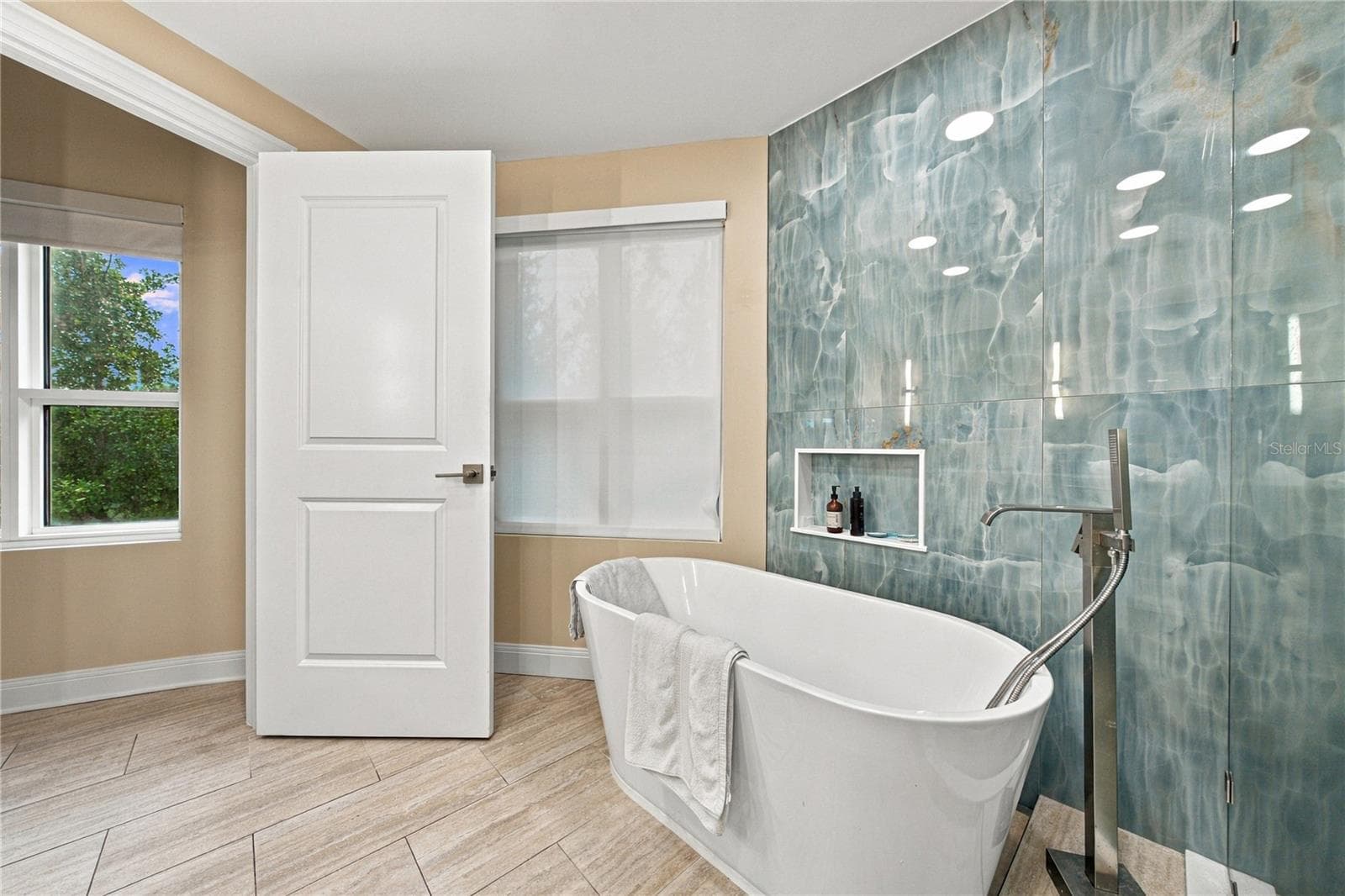 Condominium at 450 KNIGHTS RUN AVE #405, TAMPA, photo 45 of 94