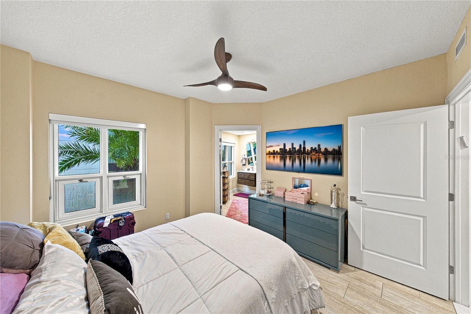 Condominium at 450 KNIGHTS RUN AVE #405, TAMPA, photo 48 of 94