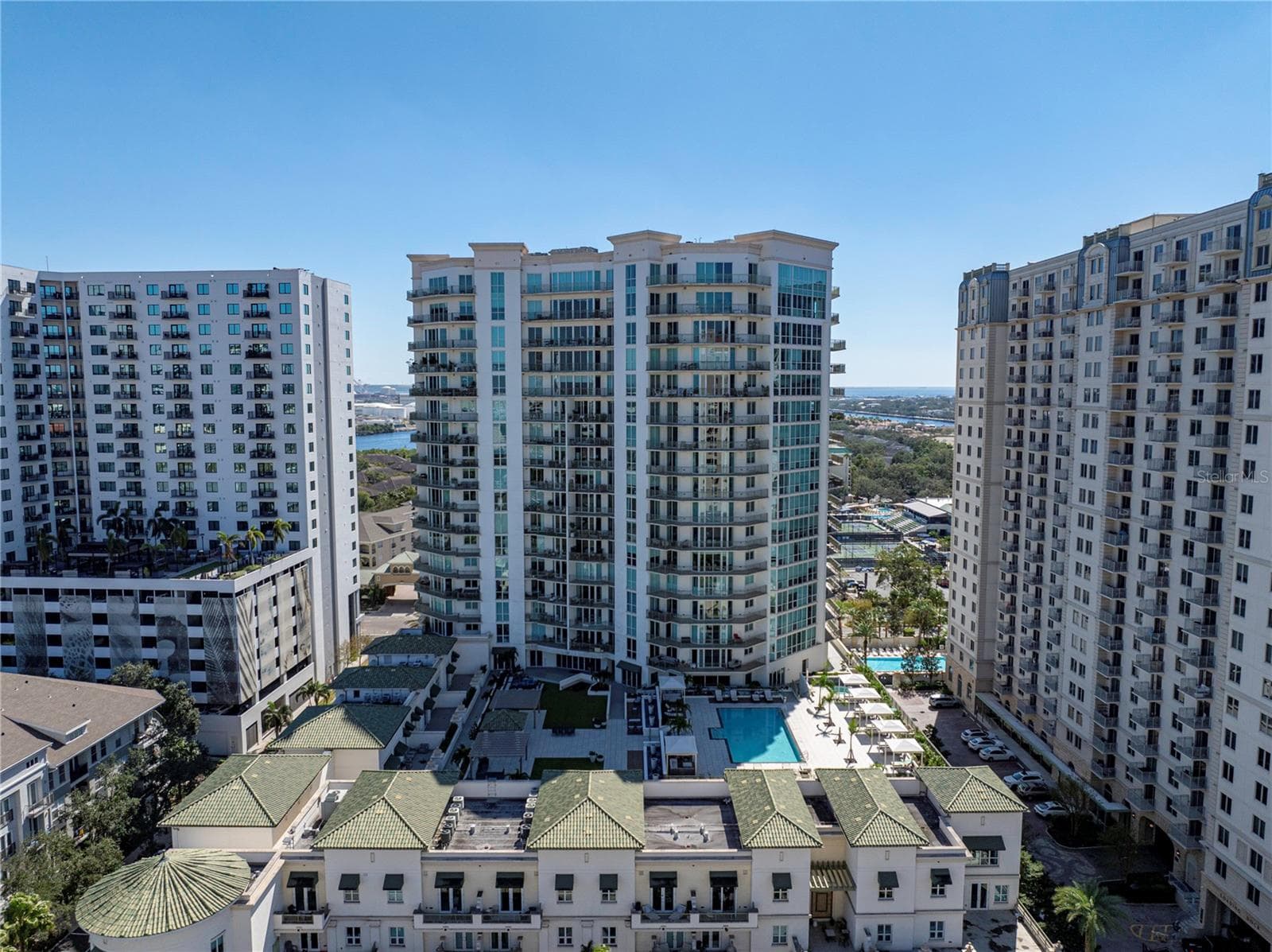 Condominium at 450 KNIGHTS RUN AVE #405, TAMPA, photo 73 of 94
