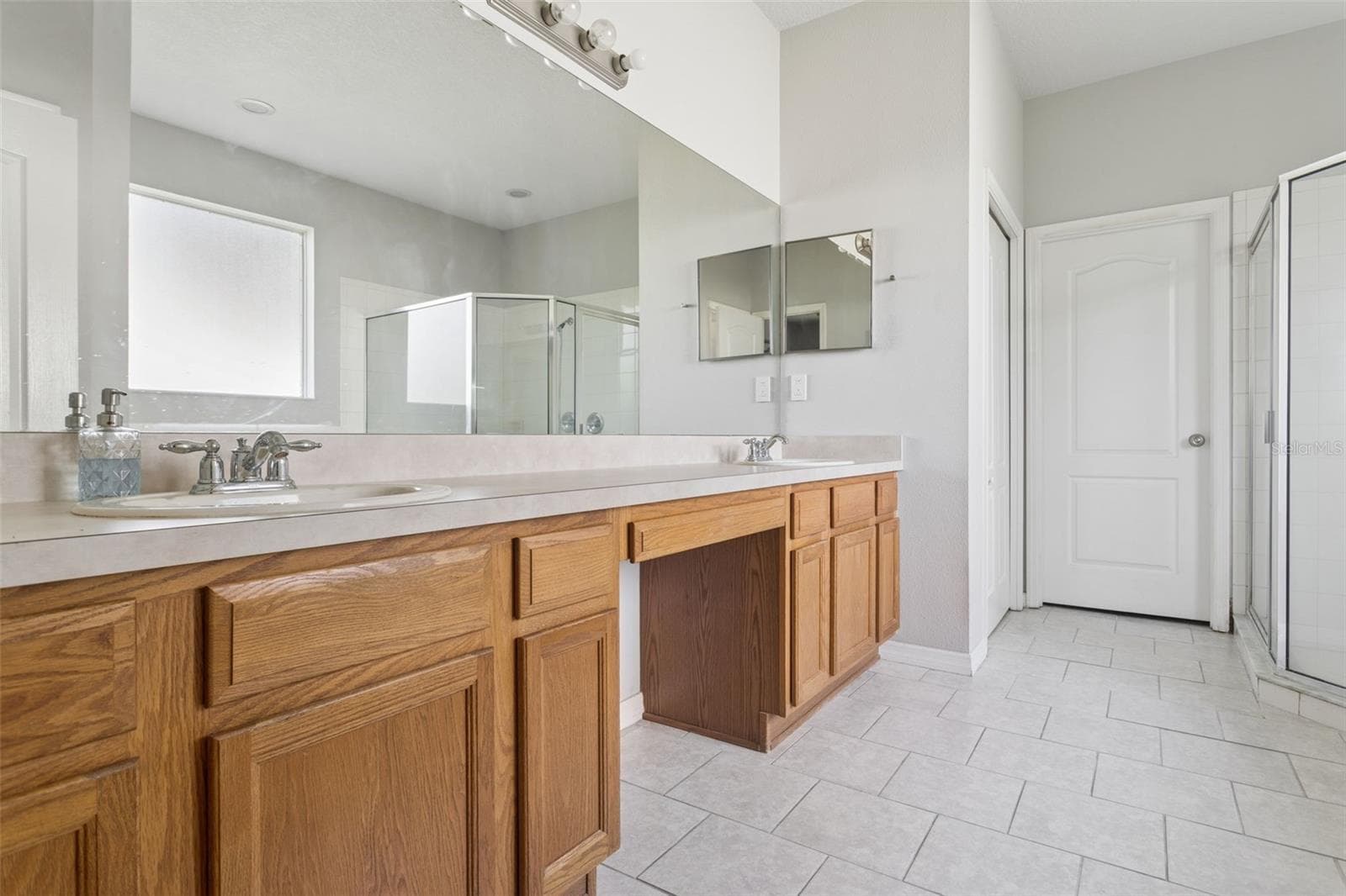 Single Family Residence at 5727 GOLDEN OWL LOOP, LAND O LAKES, photo 18 of 32