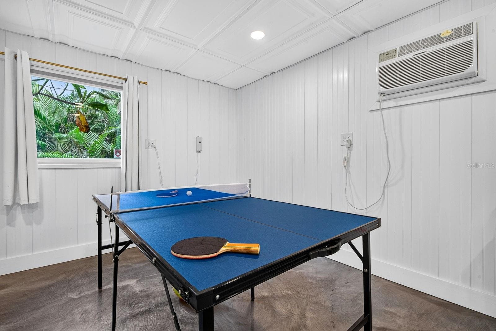 Lower Level game room and Laundry - 727 47TH ST W, PALMETTO