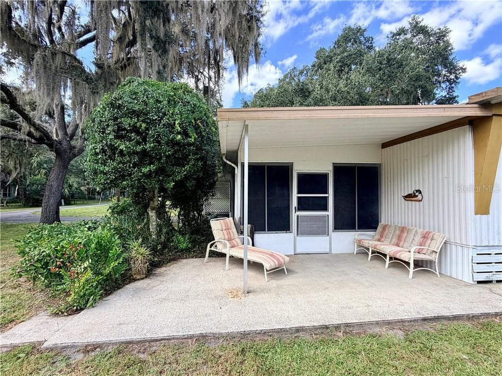 Residential at 6565 E Lakato LN, INVERNESS FL 34453, photo 4 of 28
