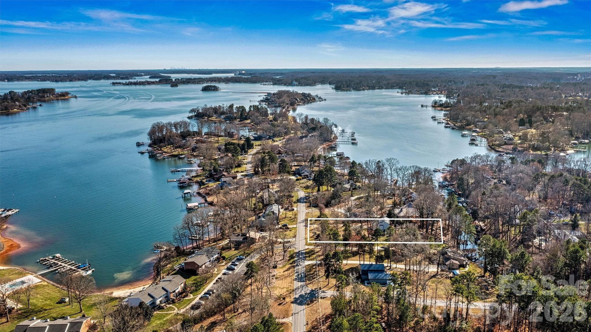 Easy access to main channel and many islands and coves around Lake Norman - 3995 Burton Lane, Denver
