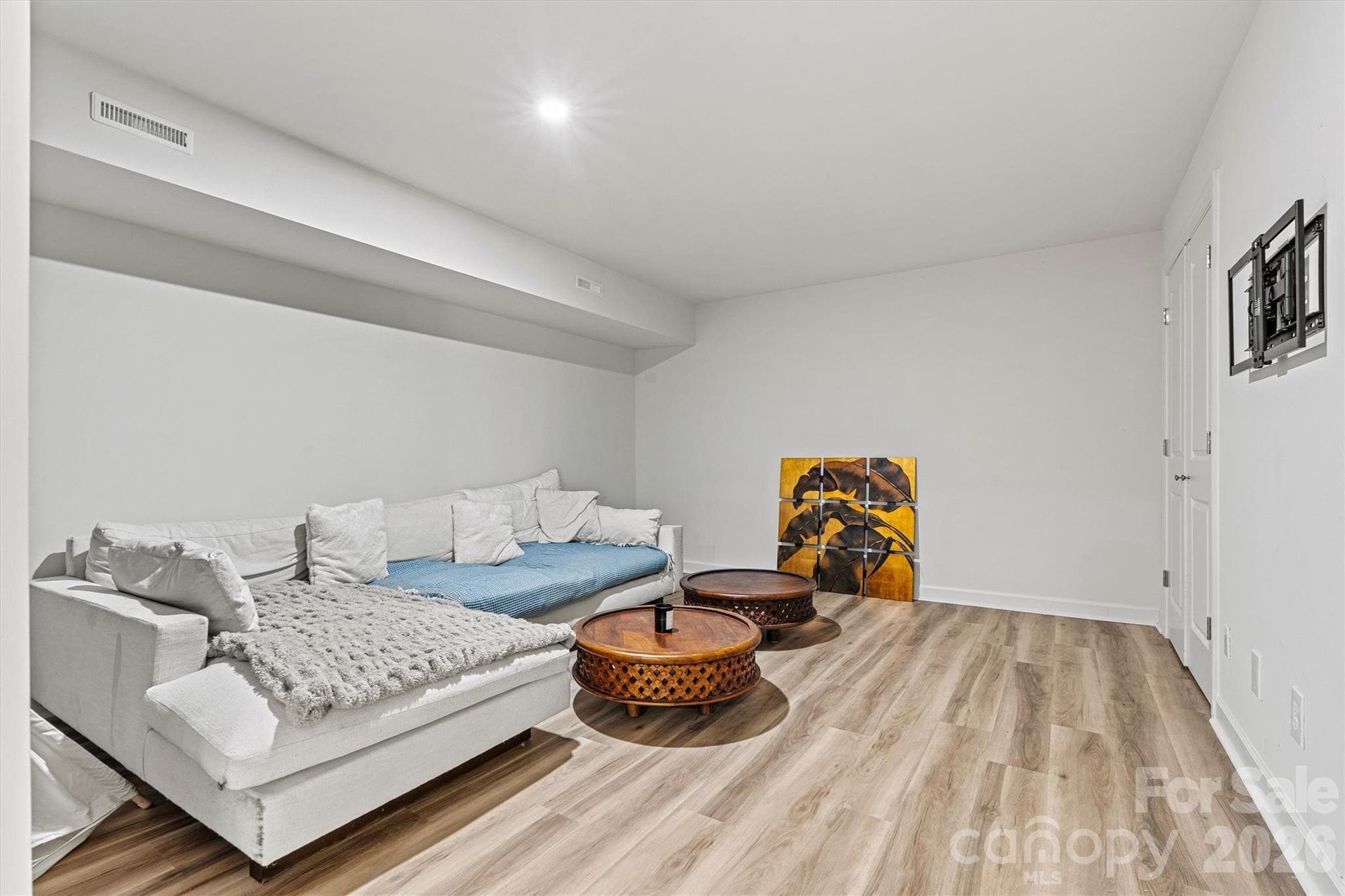 Need another office, flex space, home-gym, or playroom, this is the perfect spot - 3995 Burton Lane, Denver