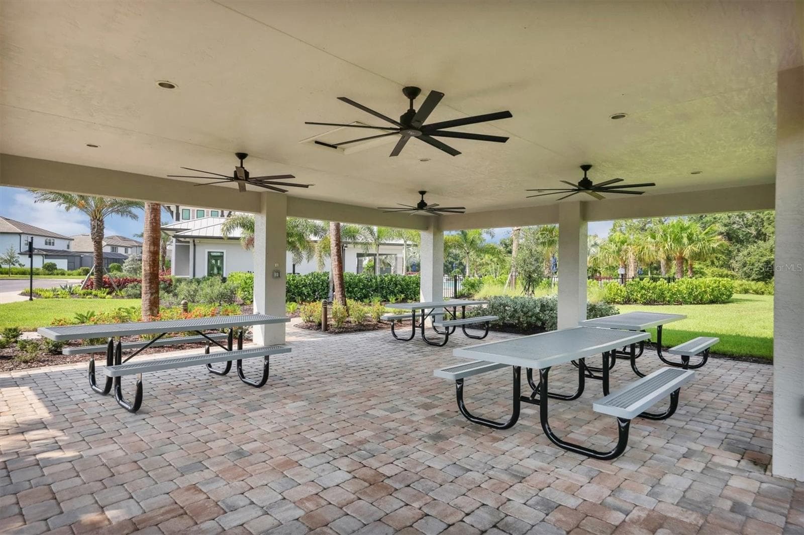 Single Family Residence at 6126 BLUESTAR CT, LAKEWOOD RANCH, photo 51 of 52