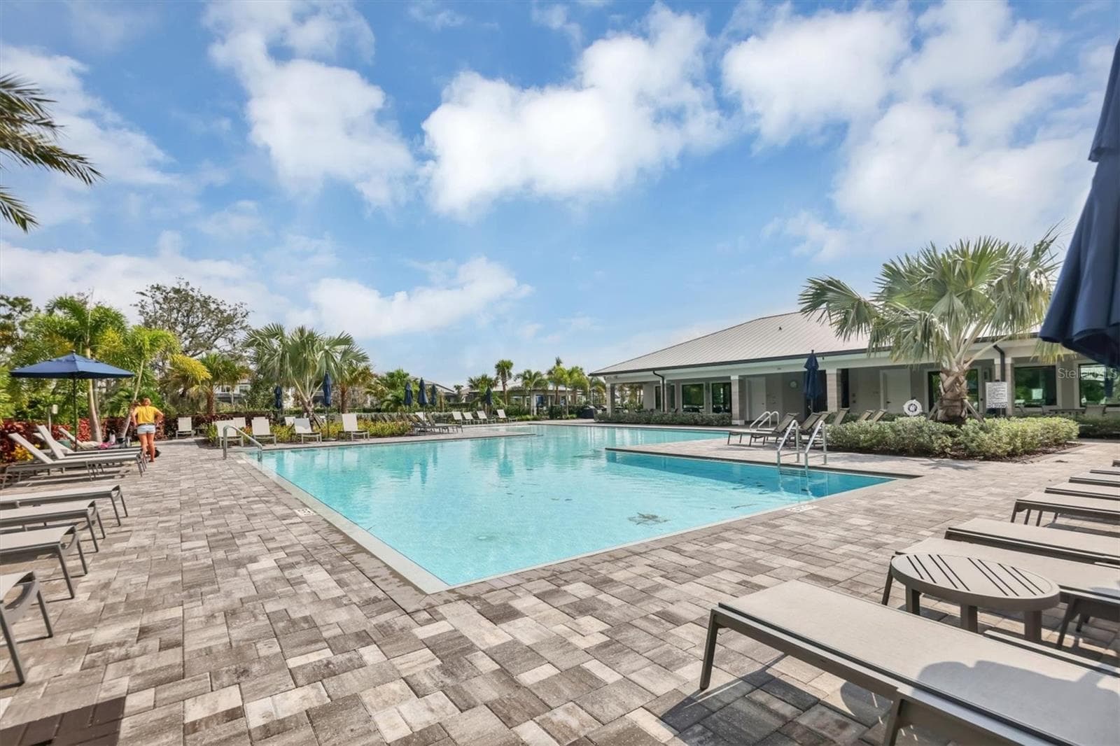 Single Family Residence at 6126 BLUESTAR CT, LAKEWOOD RANCH, photo 35 of 52