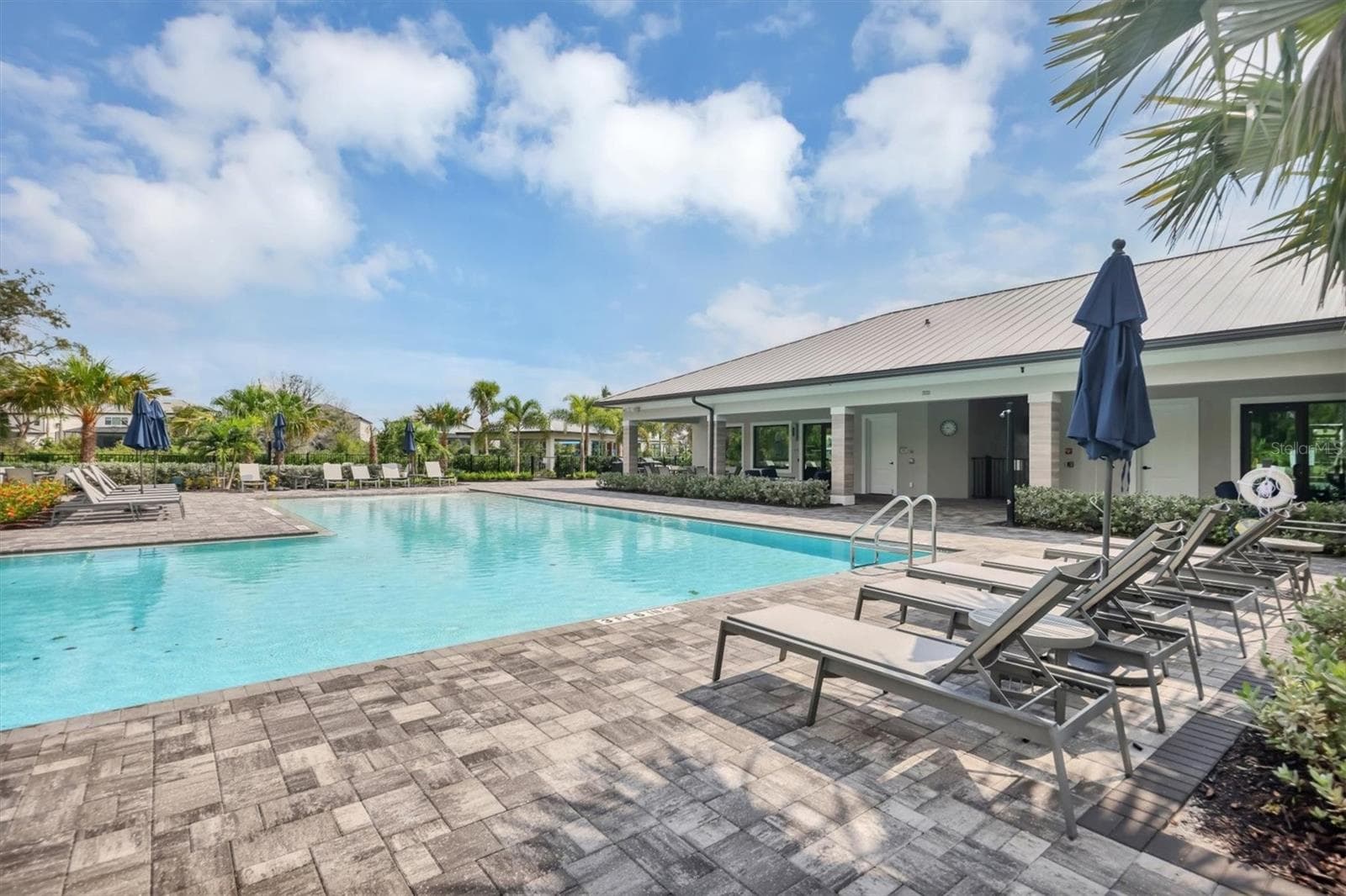 Community Pool - 6126 BLUESTAR CT, LAKEWOOD RANCH