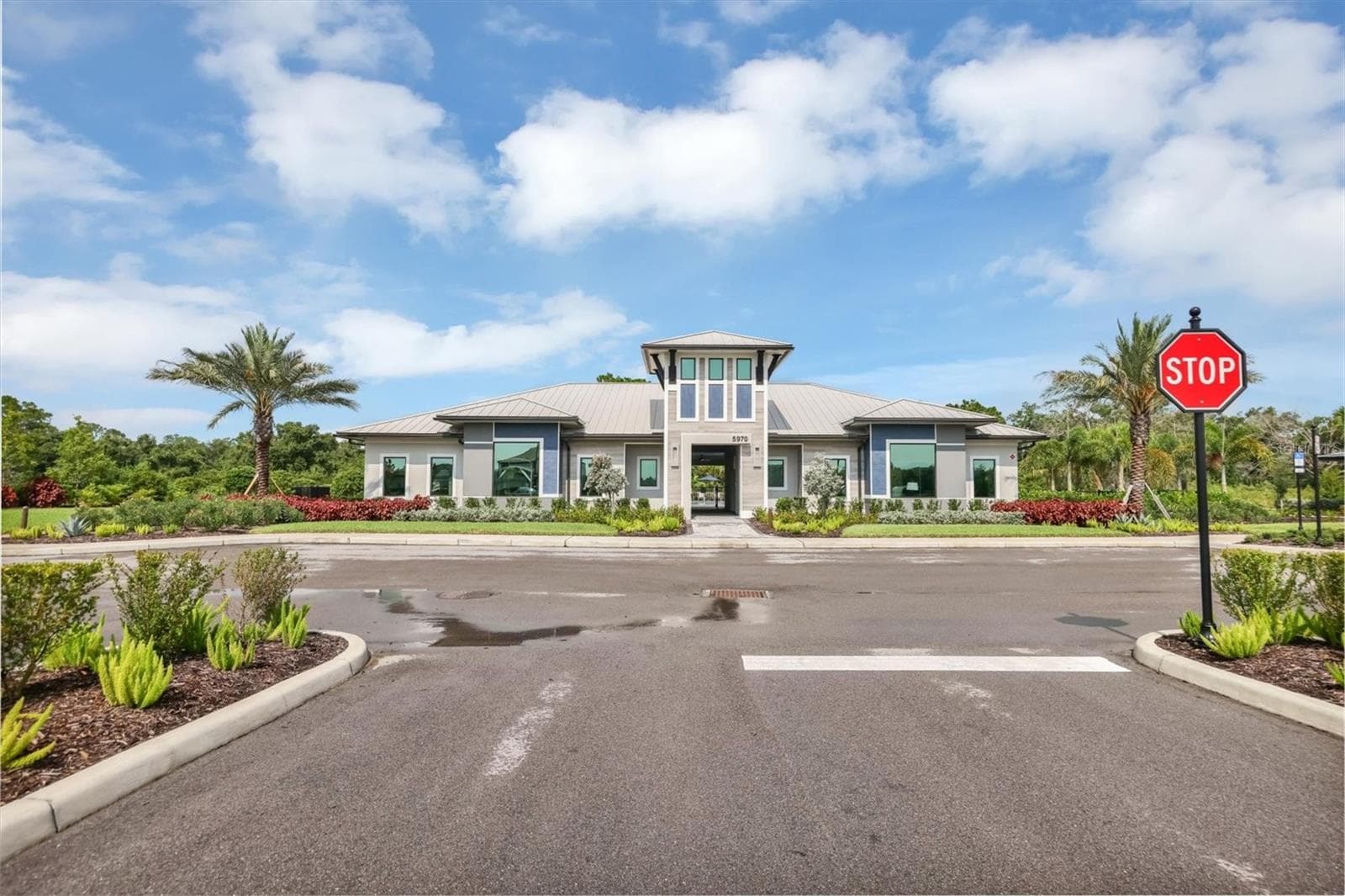 Single Family Residence at 6126 BLUESTAR CT, LAKEWOOD RANCH, photo 31 of 52