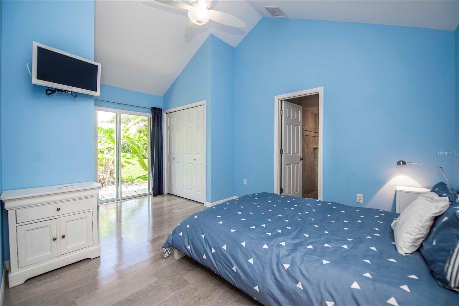 Single Family Residence at 12941 BELLERIVE DR, CLERMONT, photo 20 of 36