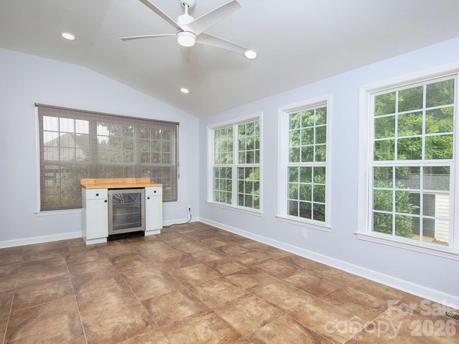 Single Family Residence at 166 Laurel Glen Drive, Mooresville, photo 12 of 40