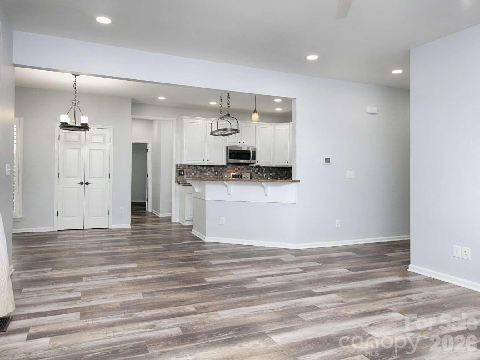 Single Family Residence at 166 Laurel Glen Drive, Mooresville, photo 16 of 40